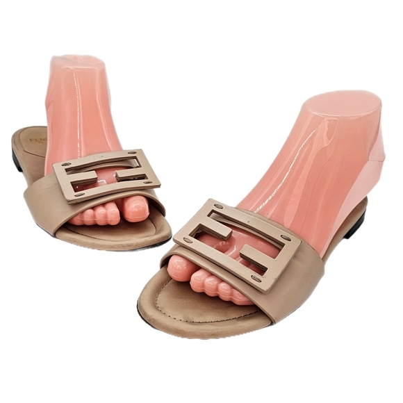 Fendi Baguette FF Leather Sandals Tan Size 39 (US 8.5) - Picture 1 of 15